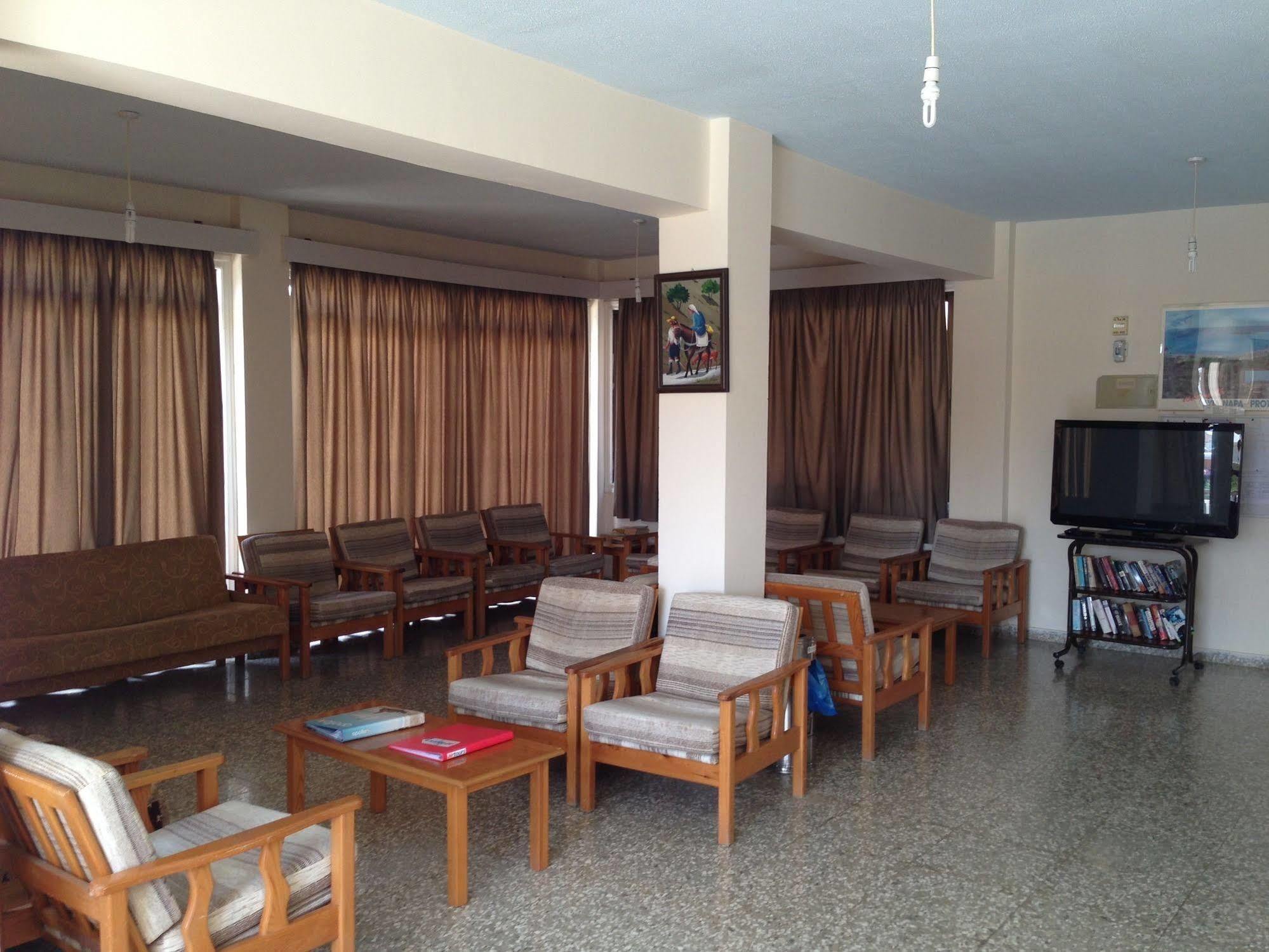 Constantaras Apartments Протарас Екстериор снимка