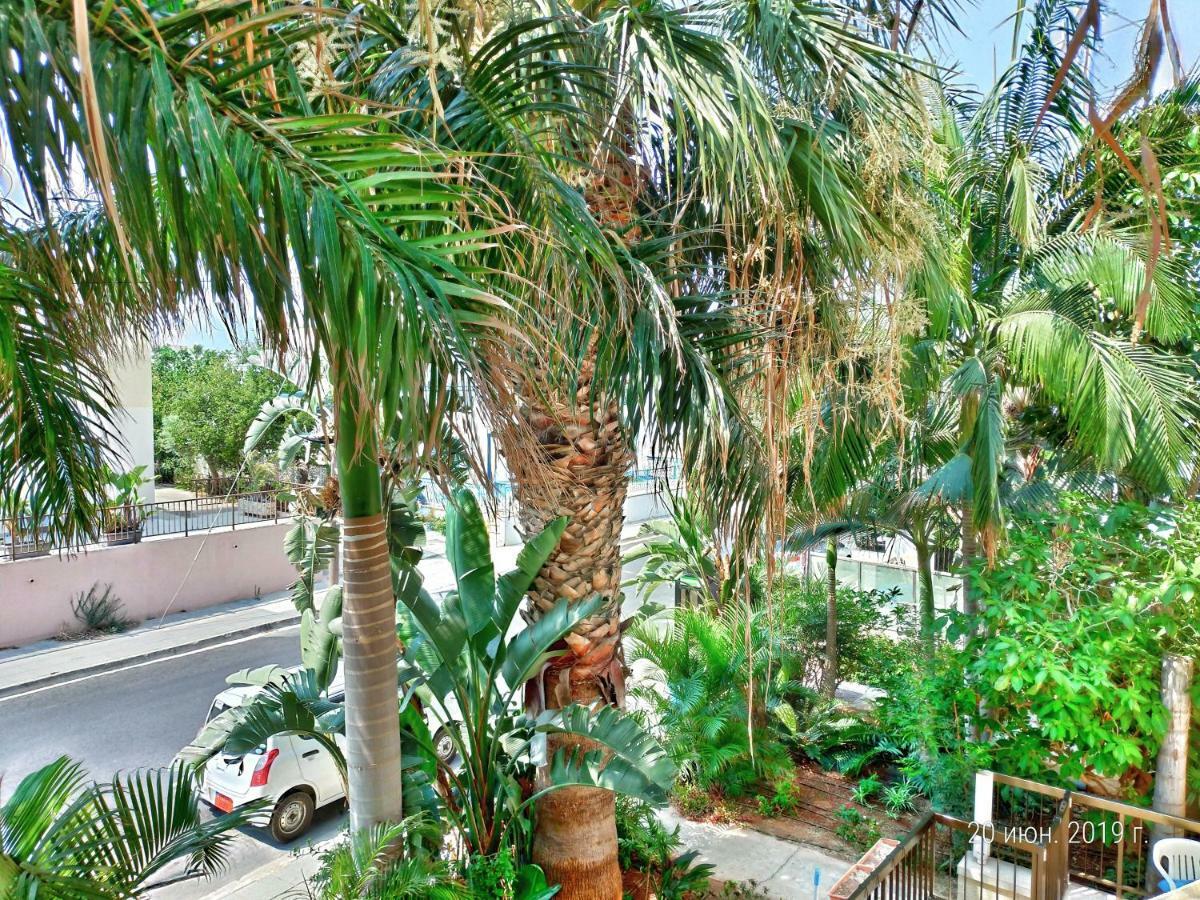 Constantaras Apartments Протарас Екстериор снимка
