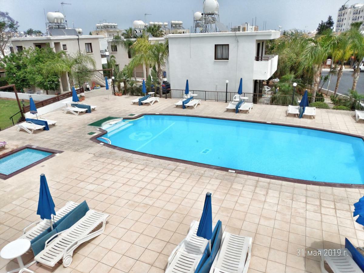 Constantaras Apartments Протарас Екстериор снимка