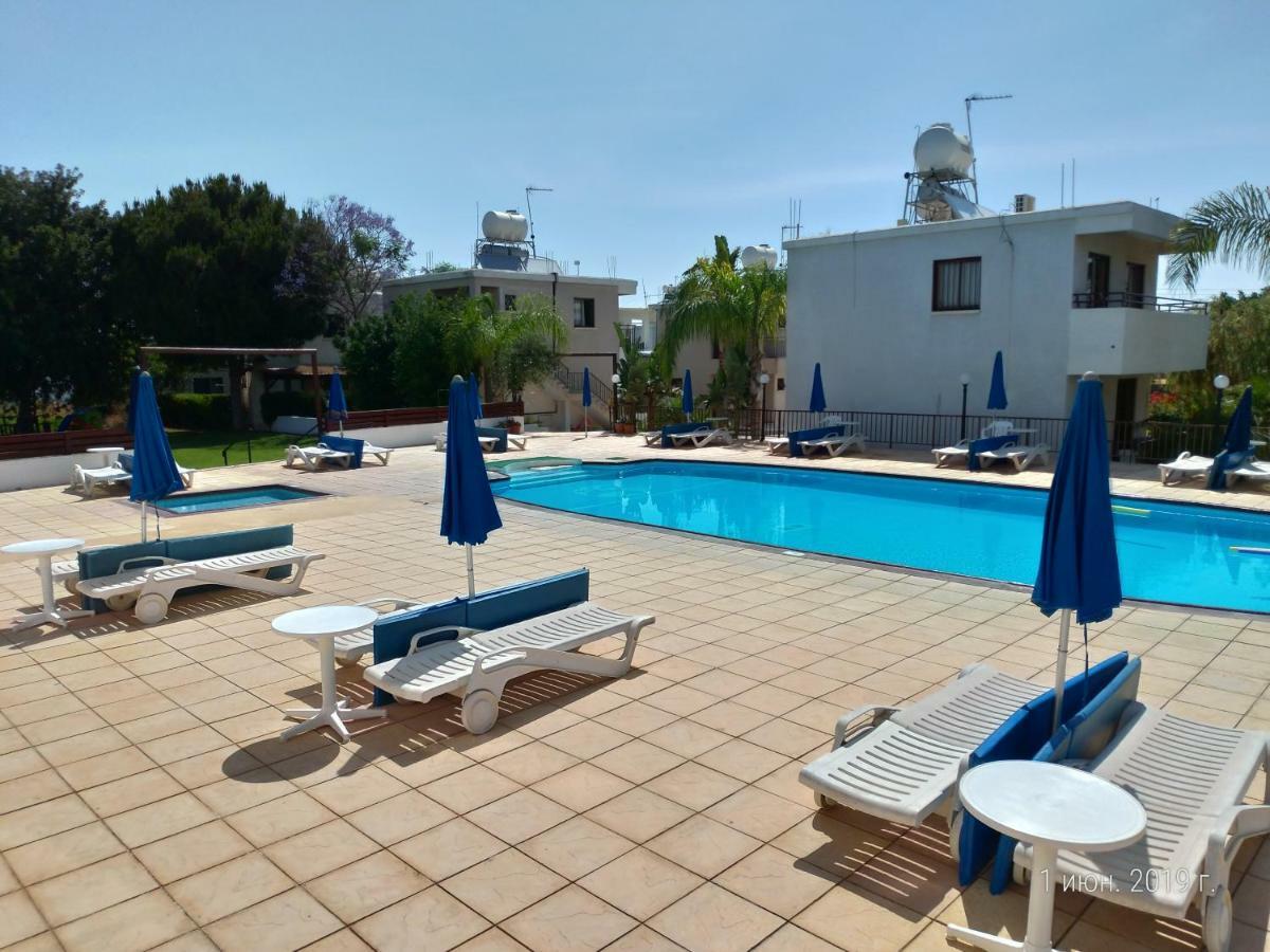 Constantaras Apartments Протарас Екстериор снимка